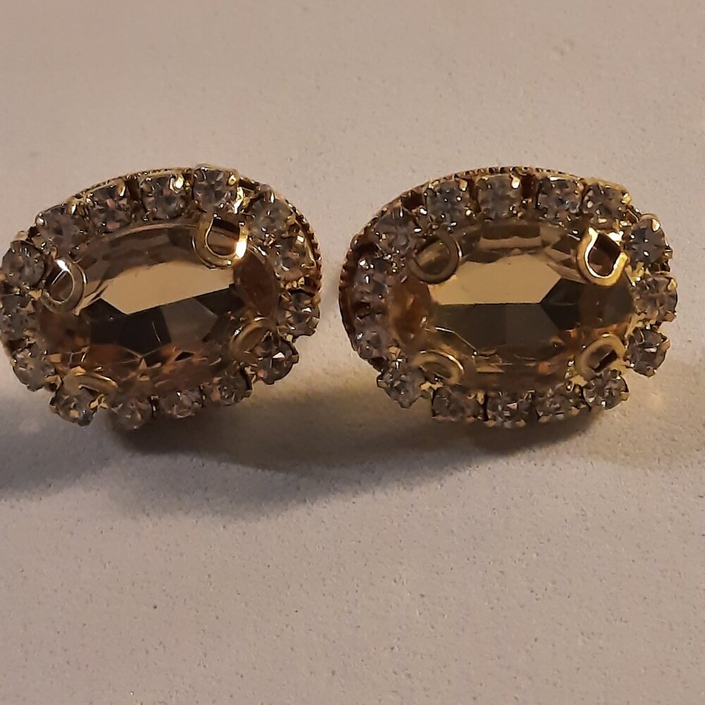 Brand New GIVEAWAY Champaign Color Stud Earrings